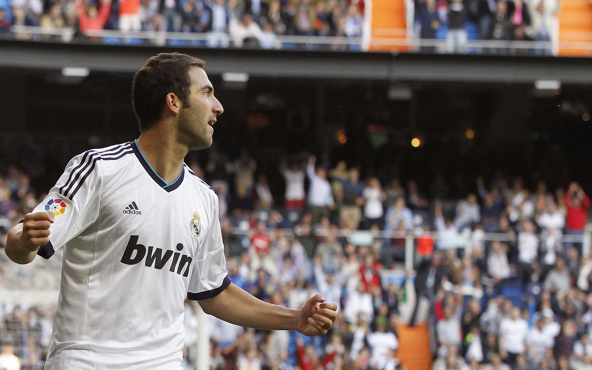 争夺欧冠席位：排名激烈变动，谁会出线？，欧冠入选